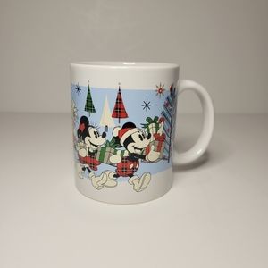 Disney Christmas Mickey & Friends with Presents Coffee Mug Frankford Candy